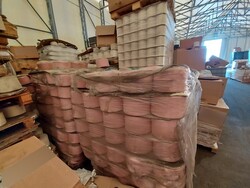 Yarns and Iphone X - Lot 0 (Auction 5780)
