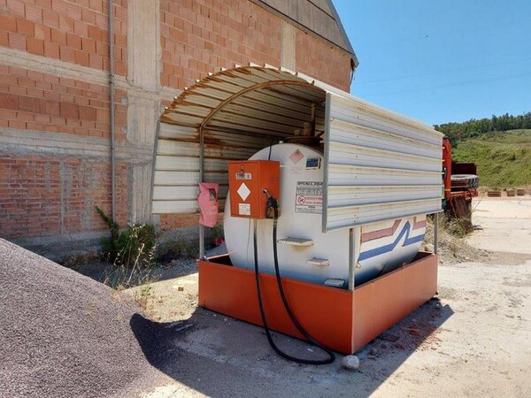 17#5783 Cisterne per gasolio Officina Di Martino in vendita - foto 1