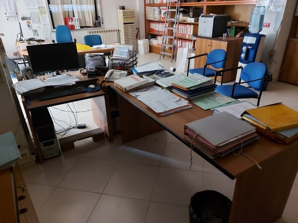 43#5783 Arredi per ufficio in vendita - foto 86