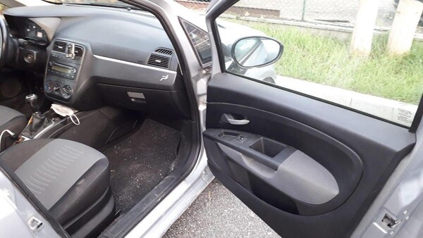 1#5798 Autovettura Fiat punto in vendita - foto 3