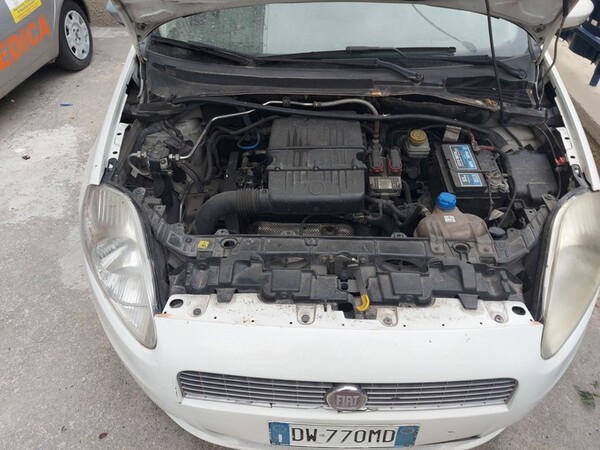 4#5804 Automobile Fiat Punto in vendita - foto 13