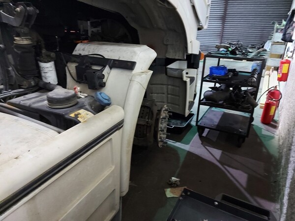 17#5809 Trattore stradale Iveco Magirus A440ST/E4 in vendita - foto 17