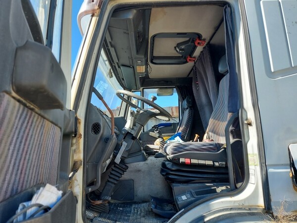 54#5809 Trattore stradale Iveco Magirus 440 in vendita - foto 9