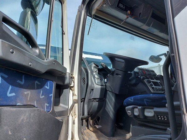 7#5809 Autocarro Iveco 2Y3C in vendita - foto 17