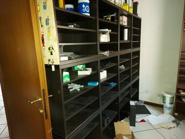 2#5811 Arredi ufficio in vendita - foto 4