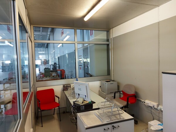 8#5813 Transpallet e box  ufficio in vendita - foto 4