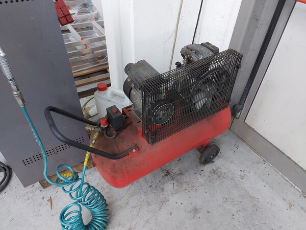 8#5813 Transpallet e box  ufficio in vendita - foto 6