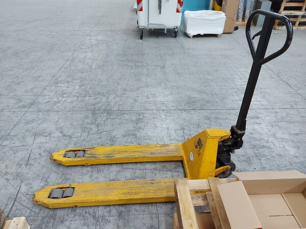 8#5813 Transpallet e box  ufficio in vendita - foto 11