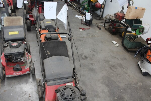 15#5817 Trattore Gilson Brothers e decespugliatore Axel in vendita - foto 14