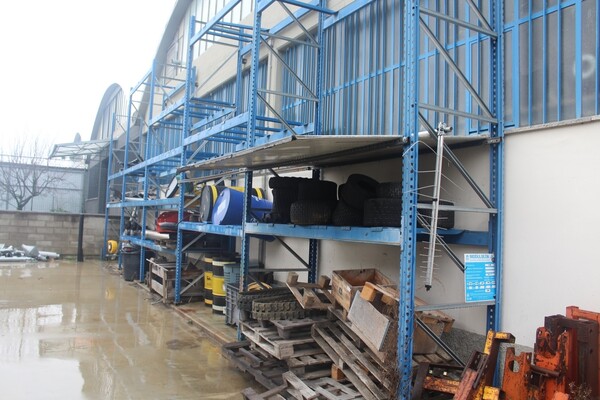 Logistica in vendita