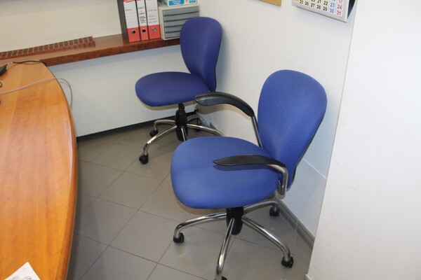 15#5820 Arredamento e attrezzature da ufficio in vendita - foto 4