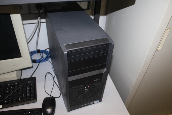 15#5820 Arredamento e attrezzature da ufficio in vendita - foto 8