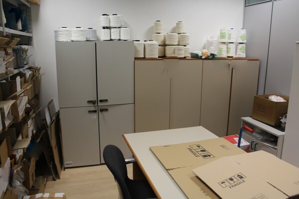 19#5820 Arredamento e attrezzature da ufficio in vendita - foto 3