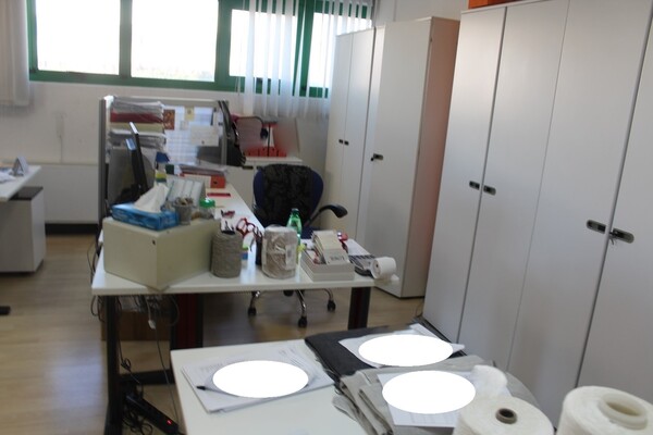 20#5820 Arredamento e attrezzature da ufficio in vendita - foto 1