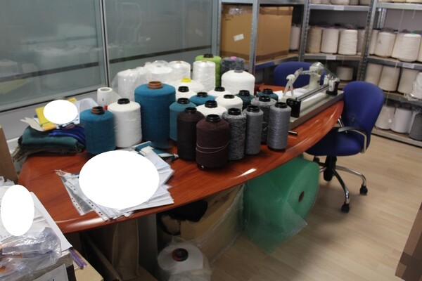20#5820 Arredamento e attrezzature da ufficio in vendita - foto 3