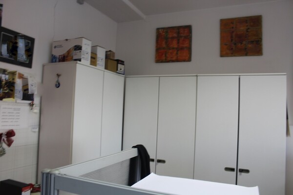 20#5820 Arredamento e attrezzature da ufficio in vendita - foto 13