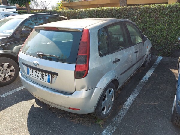 2#5822 Automobile Ford Wag Fiesta in vendita - foto 2