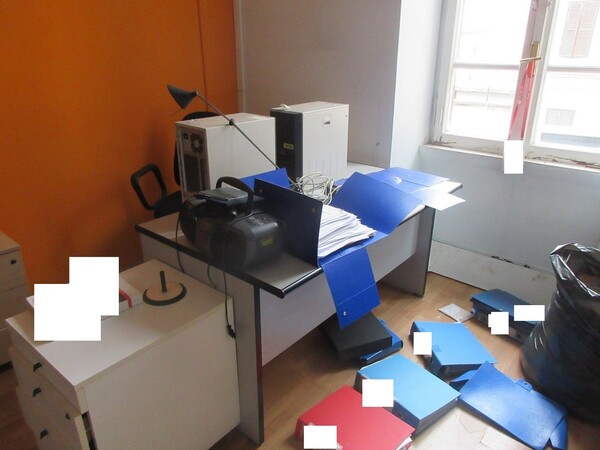 1#5823 Arredi e attrezzature ufficio in vendita - foto 43