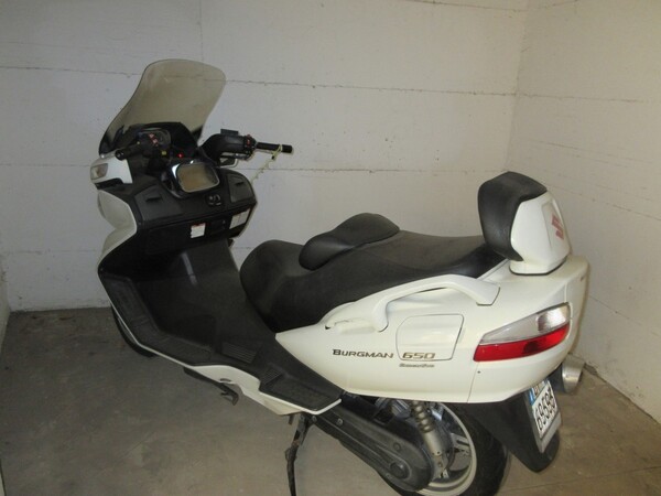 5#5823 Scooter Suzuki burgman 650 in vendita - foto 1