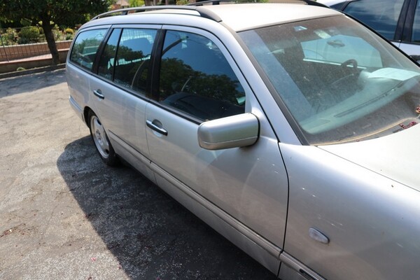 19#5826 Autovettura Mercedes E300 in vendita - foto 6