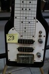 Image 20 - Electric guitars - Lot 3 (Auction 5826)