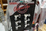 Image 31 - Guitar and bass accessories - Lot 6 (Auction 5826)