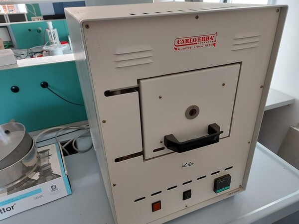 1#5831 Arredi e attrezzature da laboratorio in vendita - foto 38
