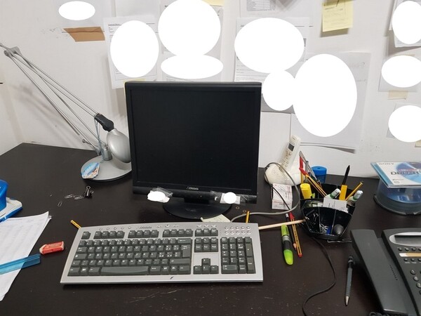 1#5833 Arredo ufficio e attrezzature elettroniche in vendita - foto 3