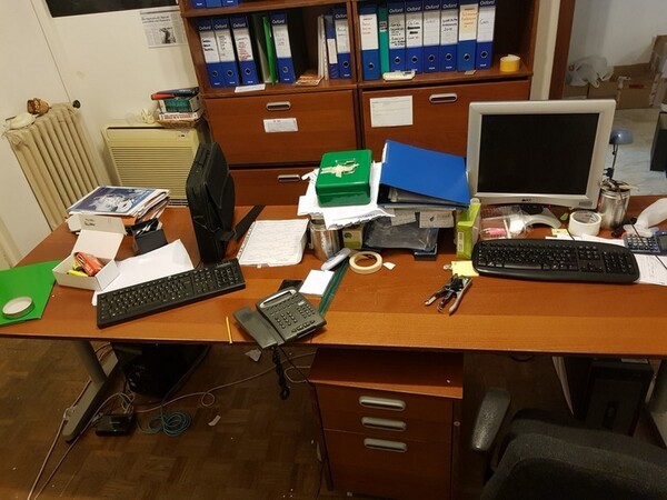 1#5833 Arredo ufficio e attrezzature elettroniche in vendita - foto 12