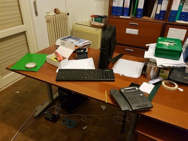 1#5833 Arredo ufficio e attrezzature elettroniche in vendita - foto 13