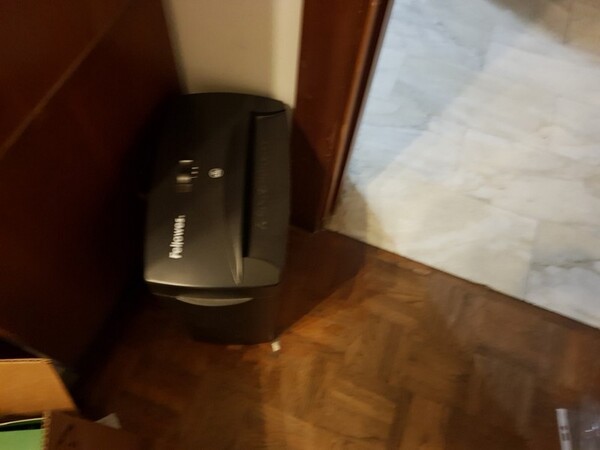 1#5833 Arredo ufficio e attrezzature elettroniche in vendita - foto 19