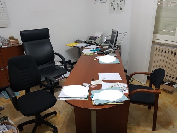 1#5833 Arredo ufficio e attrezzature elettroniche in vendita - foto 24