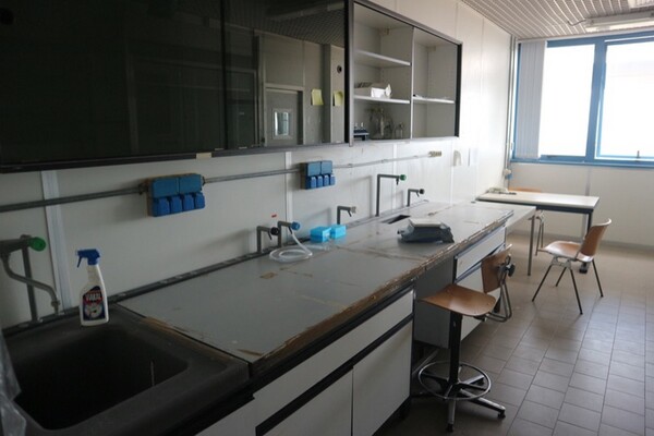 203#5836 Strumenti e arredi per laboratorio in vendita - foto 20