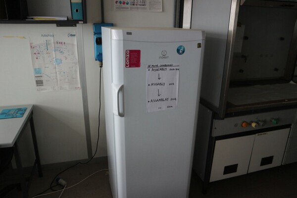 203#5836 Strumenti e arredi per laboratorio in vendita - foto 31