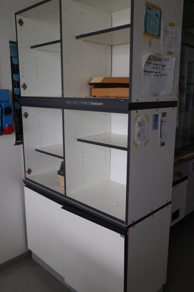 203#5836 Strumenti e arredi per laboratorio in vendita - foto 60