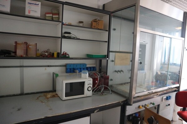 203#5836 Strumenti e arredi per laboratorio in vendita - foto 93