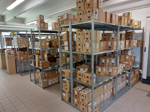 15#5837 Scaffalatura industriale e scaffalatura leggera in vendita - foto 16