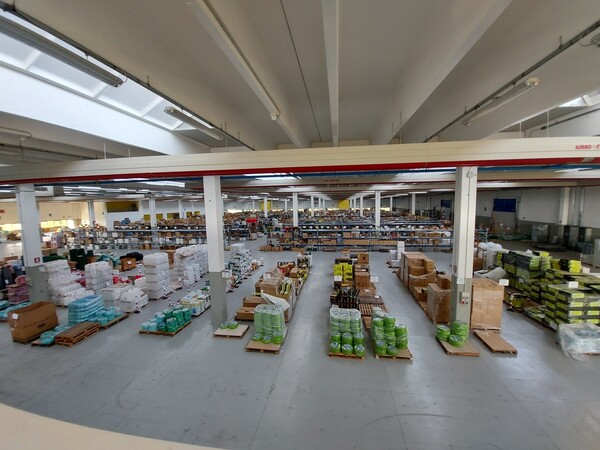 24#5837 Magazzino di utensileria e materiale elettrico in vendita - foto 1