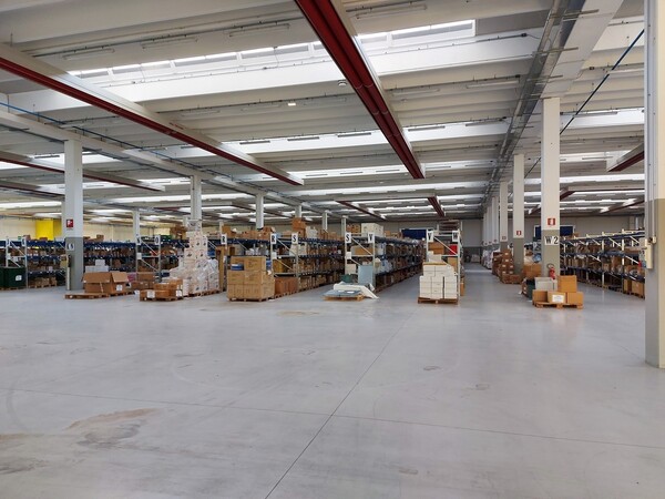 24#5837 Magazzino di utensileria e materiale elettrico in vendita - foto 3