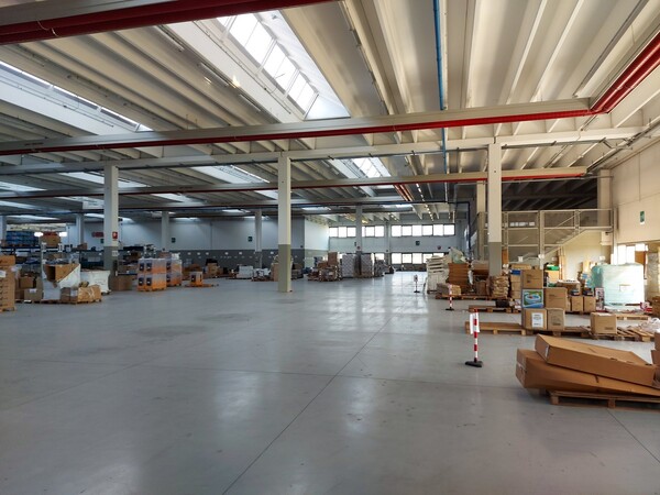 24#5837 Magazzino di utensileria e materiale elettrico in vendita - foto 5