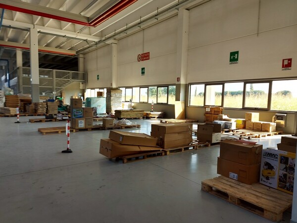 24#5837 Magazzino di utensileria e materiale elettrico in vendita - foto 6