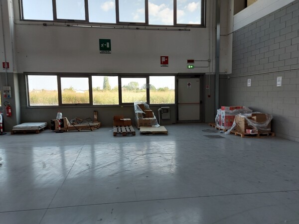 24#5837 Magazzino di utensileria e materiale elettrico in vendita - foto 19