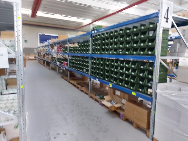 24#5837 Magazzino di utensileria e materiale elettrico in vendita - foto 83