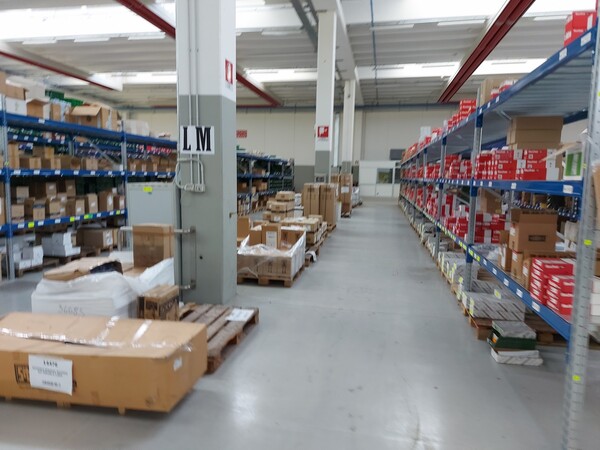24#5837 Magazzino di utensileria e materiale elettrico in vendita - foto 94