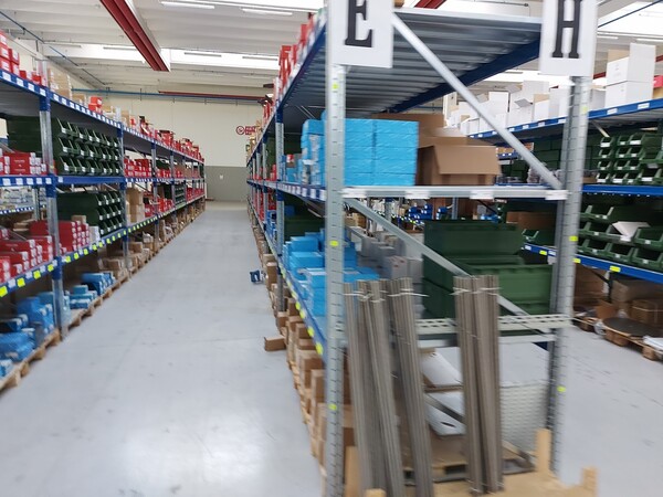 24#5837 Magazzino di utensileria e materiale elettrico in vendita - foto 98