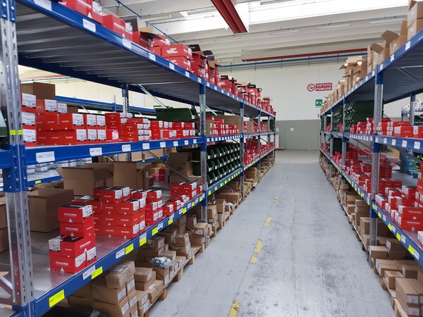 24#5837 Magazzino di utensileria e materiale elettrico in vendita - foto 102