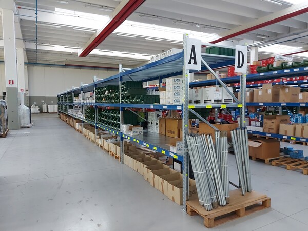 24#5837 Magazzino di utensileria e materiale elettrico in vendita - foto 104