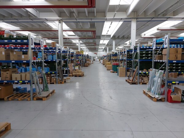 24#5837 Magazzino di utensileria e materiale elettrico in vendita - foto 105