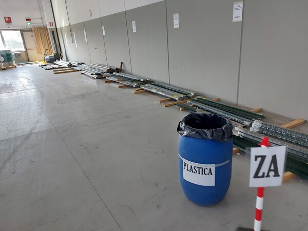 24#5837 Magazzino di utensileria e materiale elettrico in vendita - foto 123