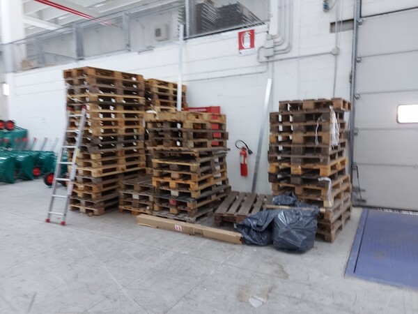 24#5837 Magazzino di utensileria e materiale elettrico in vendita - foto 143